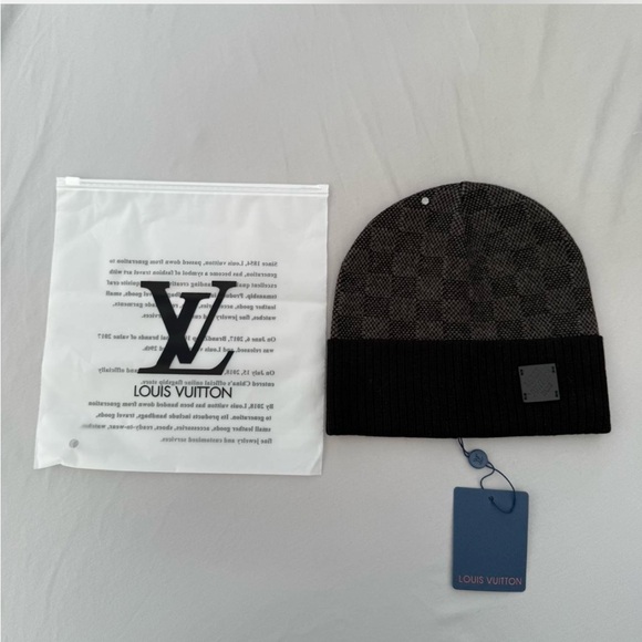 Louis Vuitton Dark Checkered Knit Hat - Picture 1 of 2